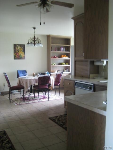 1982 Linden Ln, Whitehall, PA 18052 - photo 4