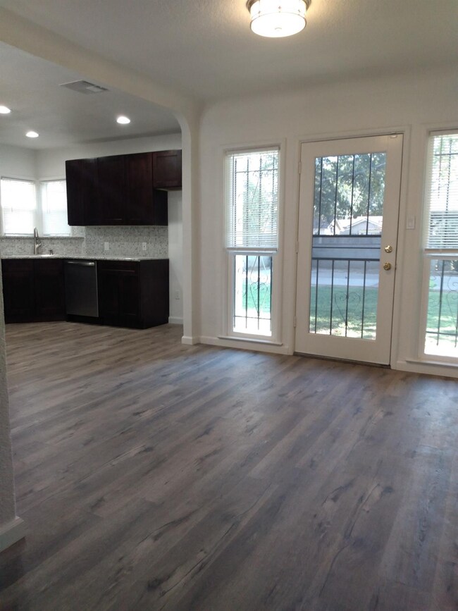 From the living room to dining room and kitchen