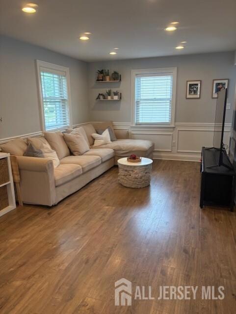 404 Walnut St, Middlesex, NJ 08846 - photo 2