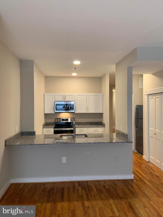 1113 N Calvert St unit B, Baltimore, MD 21202 - photo 7