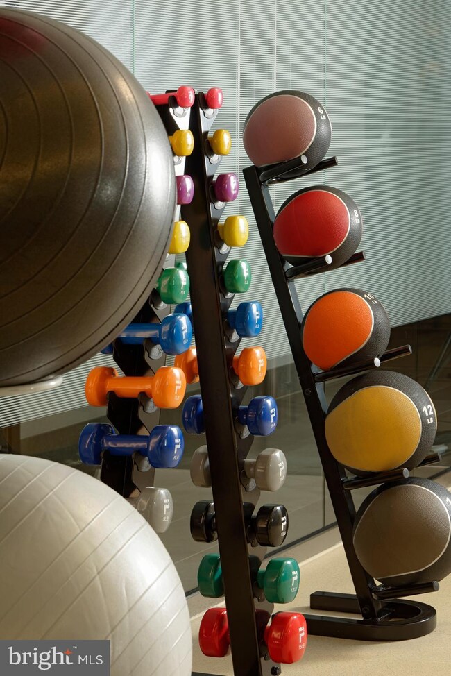 2501 M St NW unit 201, Washington, DC 20037 - photo 5