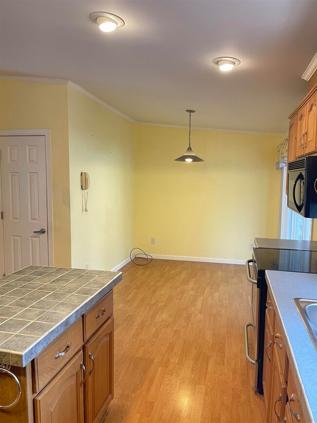 3 Temple Dr, Rochester, NH 03868 - photo 7