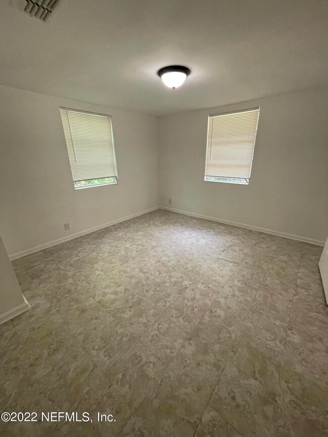 1486 Hamilton St, Jacksonville, FL 32205 - photo 7