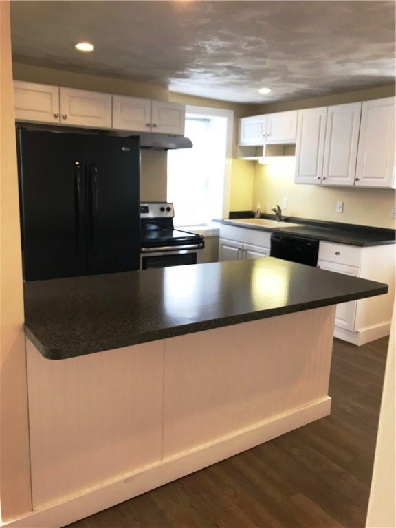 11 Greenhill St, West Warwick, RI 02893 - photo 4