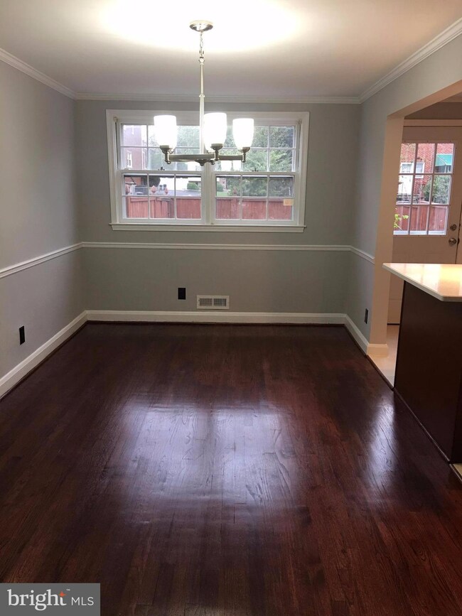 1530 Barrett Rd, Gwynn Oak, MD 21207 - photo 5