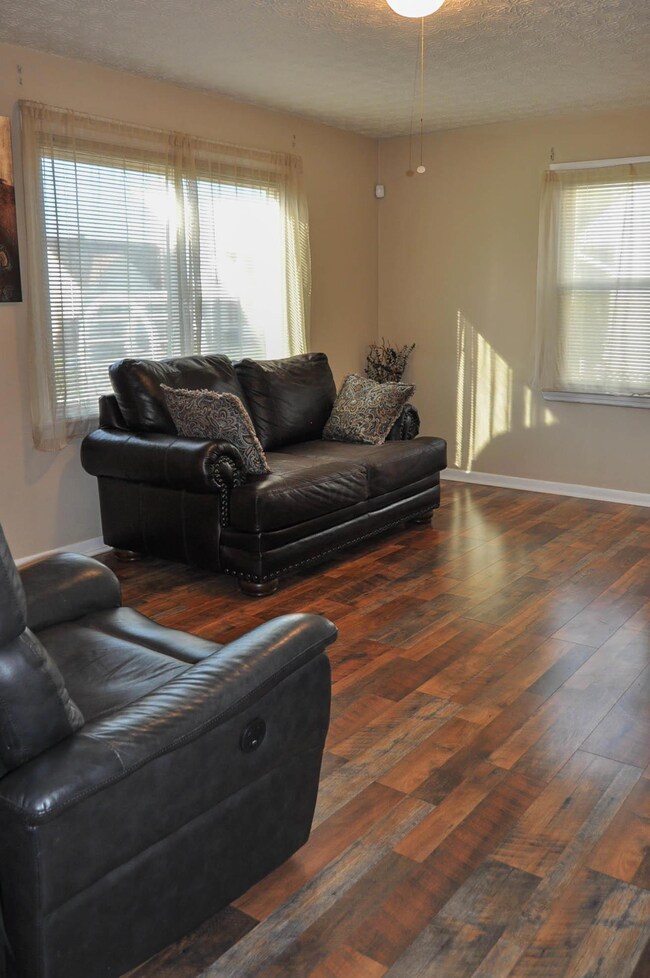 Living Room-4