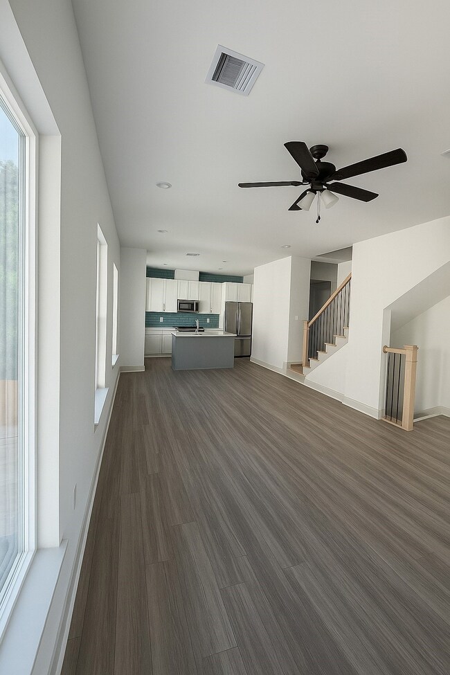 5304 Kindred Garden Ln unit B, Houston, TX 77091 - photo 5