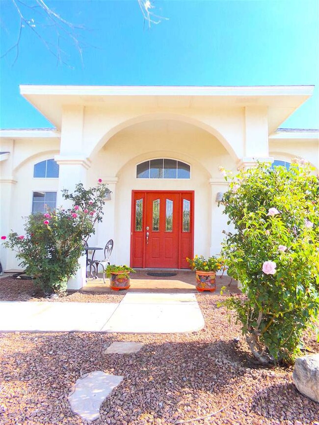 311 Camino Real, Alamogordo, NM 88310 - photo 2