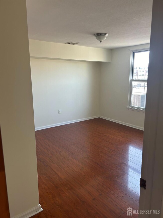 435 Main St unit 2D, Metuchen, NJ 08840 - photo 7