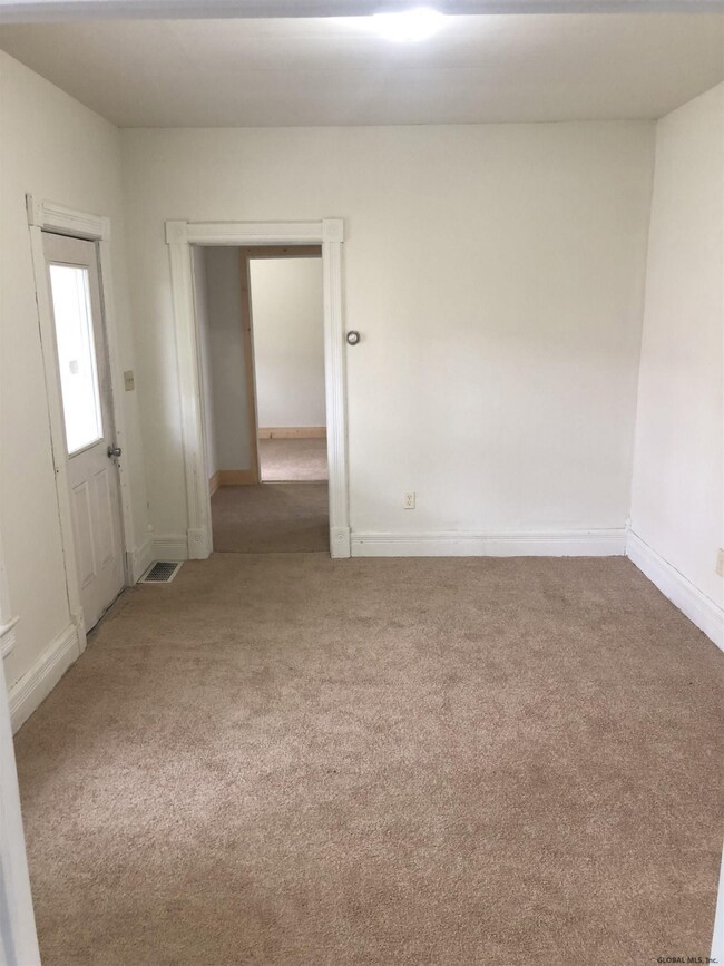 80 Lawrence St, Glens Falls, NY 12801 - photo 6