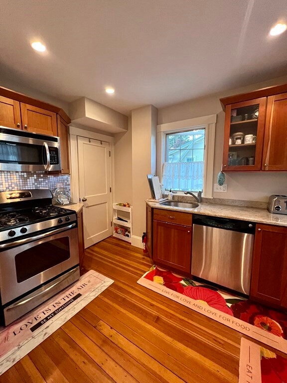 44 Sutherland Rd, Arlington, MA 02476 - photo 5