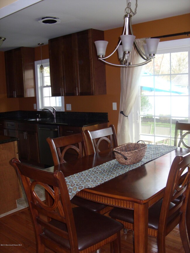 319 Pine Forest Ln