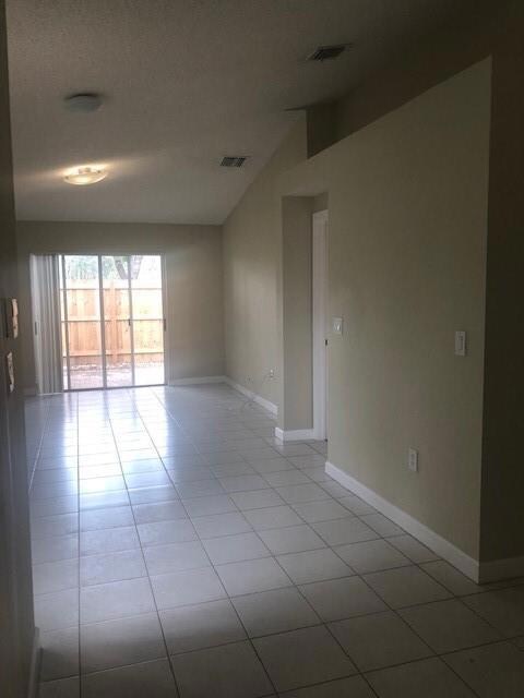 unlisted-address, Doral, FL 33178 - photo 6