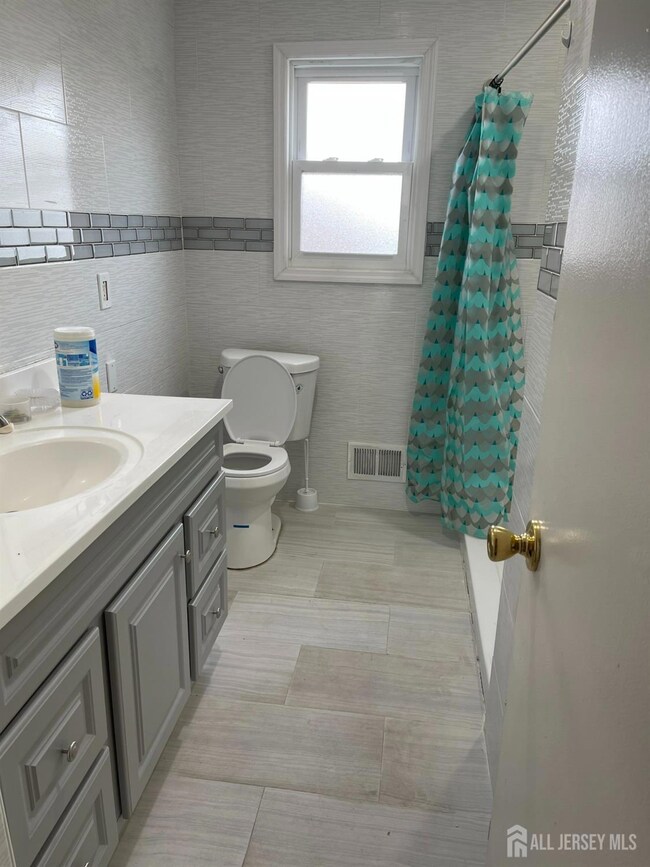 35 Harrison Ave, Carteret, NJ 07008 - photo 5
