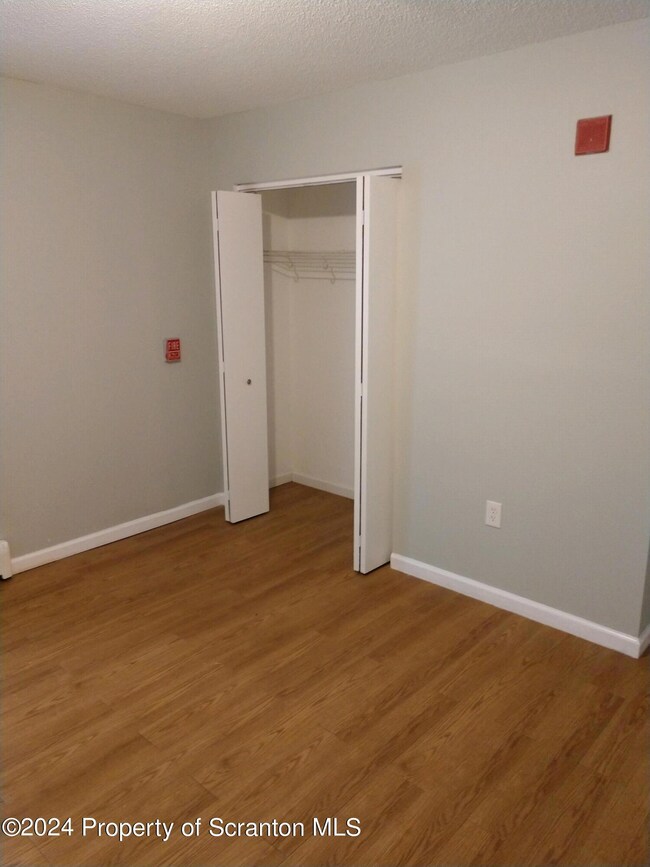 2712 N Main Ave unit 102, Scranton, PA 18508 - photo 3