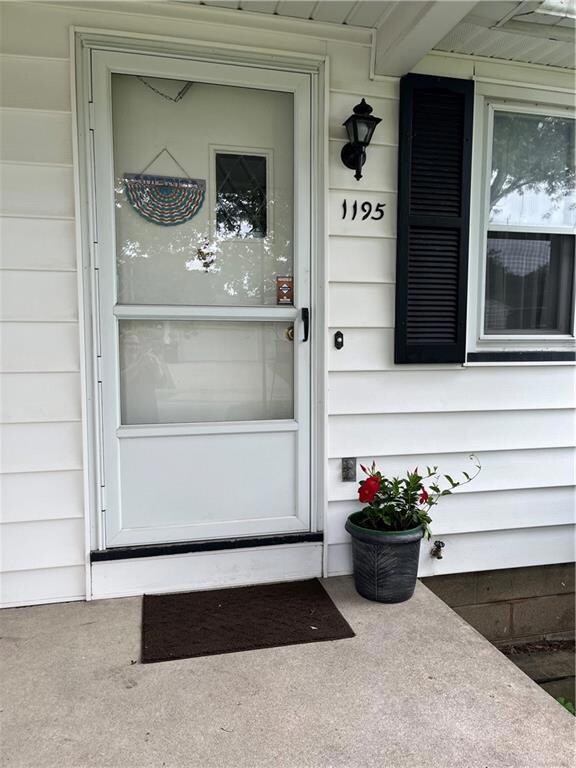 Greeting front porch!