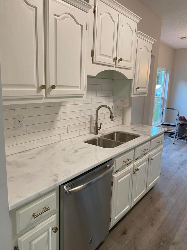 beautiful back splash