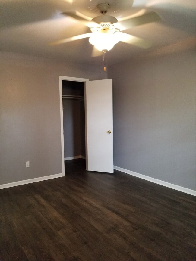 115 Commerce St unit 7, Magnolia, TX 77355 - photo 4