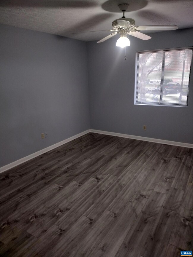 120 Turtle Creek Rd unit 8, Charlottesville, VA 22901 - photo 4