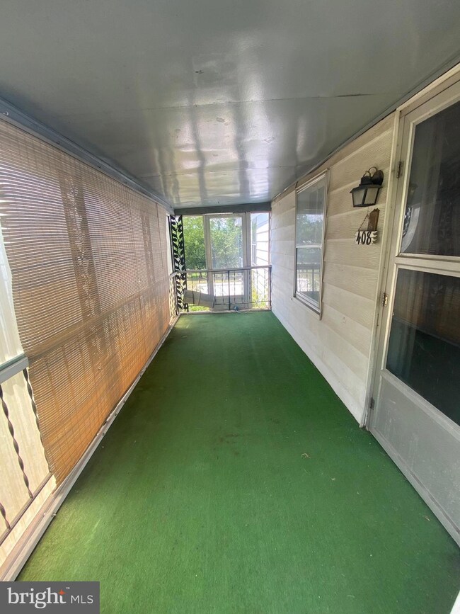 408 Winchester Ave, Moorefield, WV 26836 - photo 3