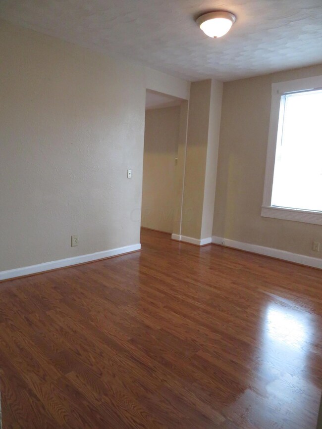 LivingRoom3