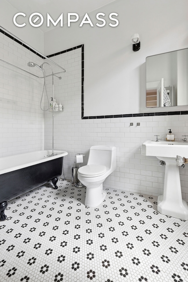 111 N 8th St unit 1, Brooklyn, NY 11249 - photo 5