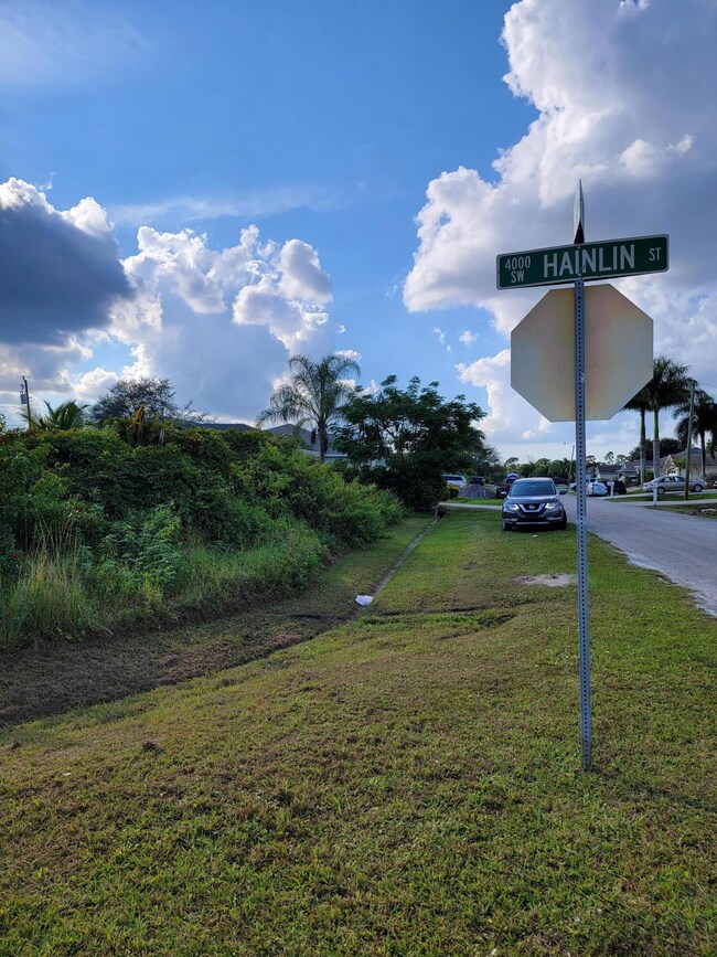 4000 SW Hainlin St, Port Saint Lucie, FL 34953 - photo 3