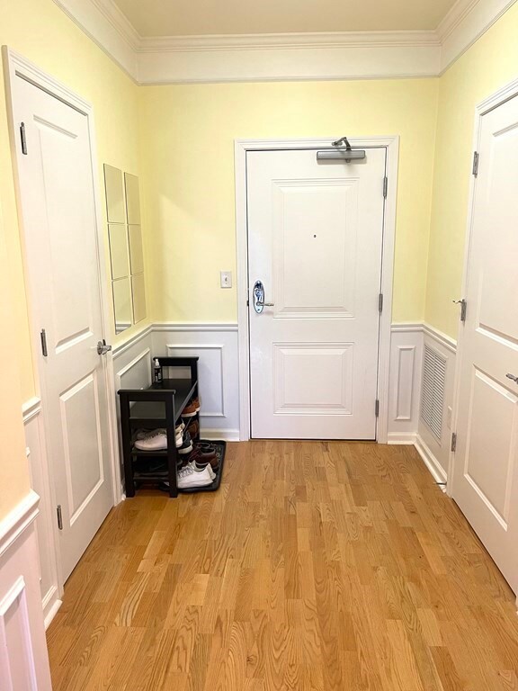 Wellington Crossing unit 5408, Waltham, MA 02452 - photo 2