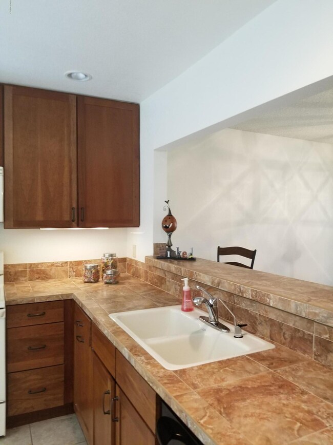 Hawthorne Photos Kitchen