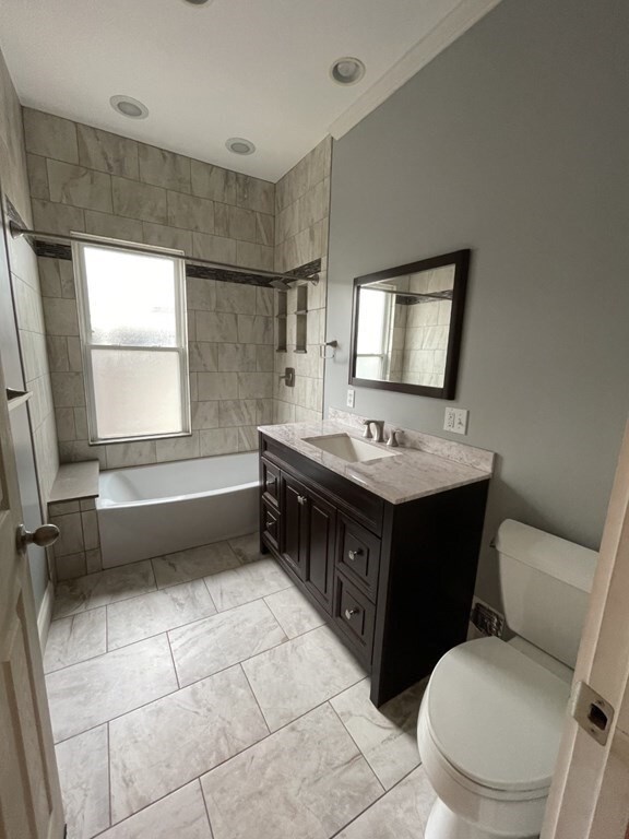 24 Elm St unit 3, Everett, MA 02149 - photo 7