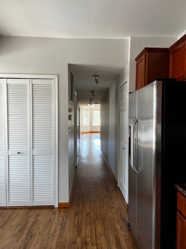 6314 N Fairfield Ave unit 3A, Chicago, IL 60659 - photo 7