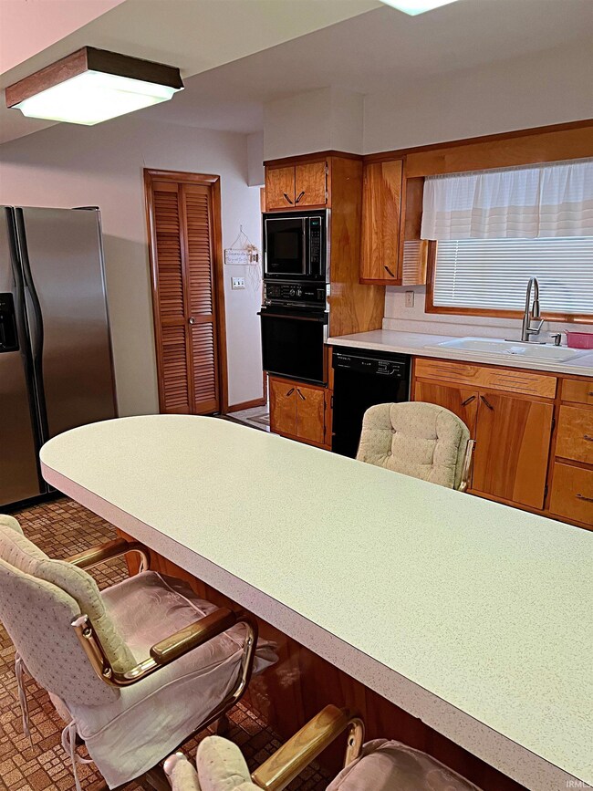 709 A St NE, Linton, IN 47441 - photo 6