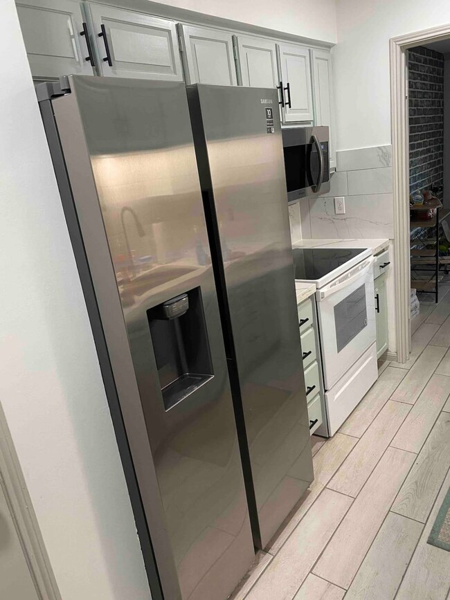 14561 Misty Meadow Ln, Houston, TX 77079 - photo 5