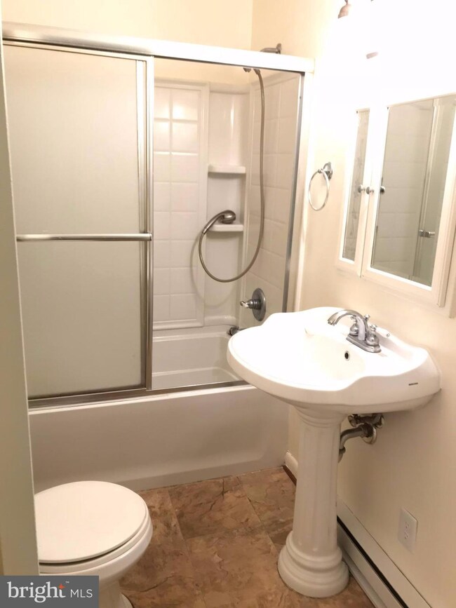 339 Monroe Bay Cir, Colonial Beach, VA 22443 - photo 4