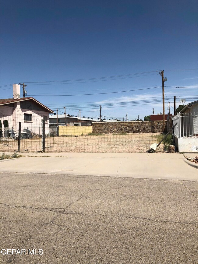 7737 Caliche Dr, El Paso, TX 79915 - photo 6