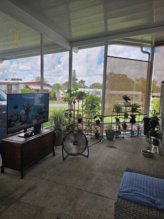 196 Rainbow Ln W, Dundee, FL 33838 - photo 6