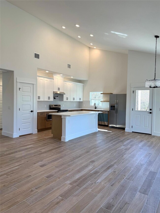 113 Mokulua Ln, Bastrop, TX 78602 - photo 7