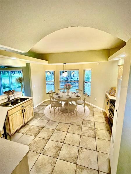 Kitchen & Dining Nook