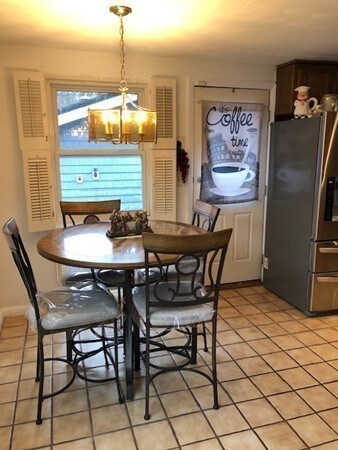 37 Devine Rd, Randolph, MA 02368 - photo 5