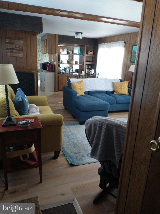 71 Walker Ave, Gettysburg, PA 17325 - photo 2