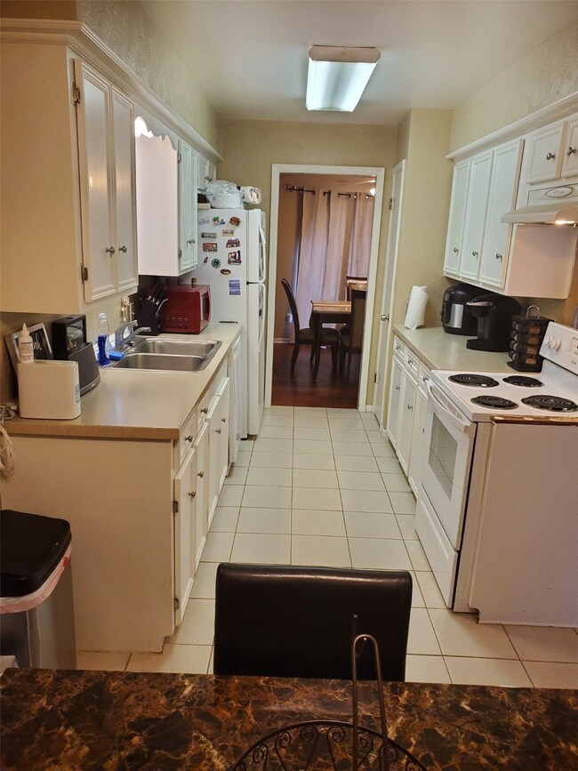 3412 Avenue R, Rosenberg, TX 77471 - photo 6