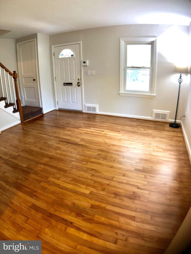 2820 Fort Dr, Alexandria, VA 22303 - photo 4