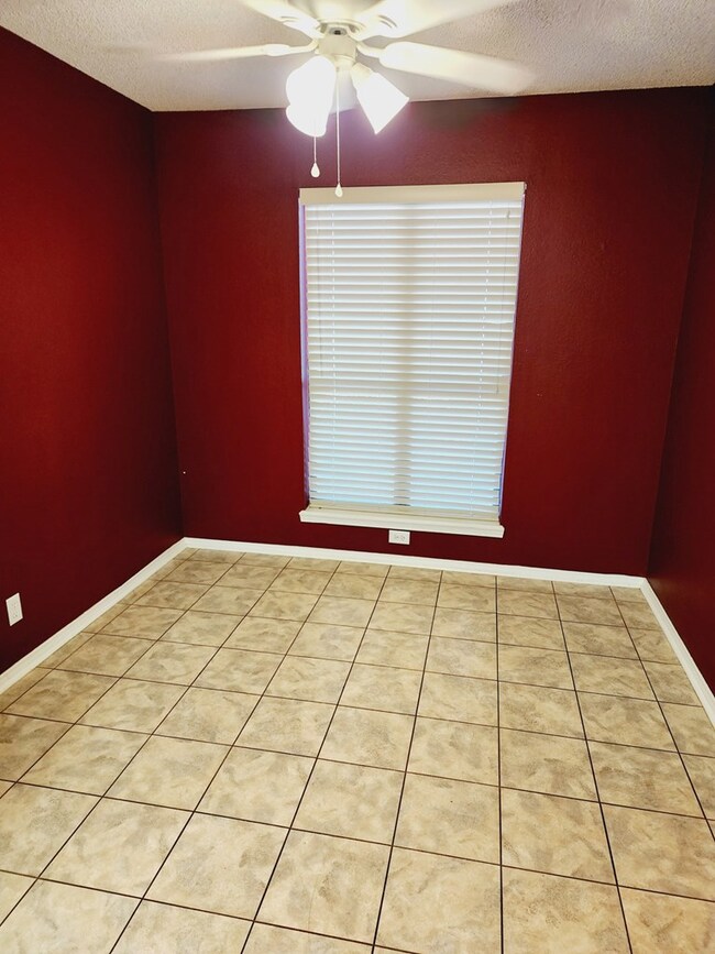 5221 Fairway Dr, San Angelo, TX 76904 - photo 6