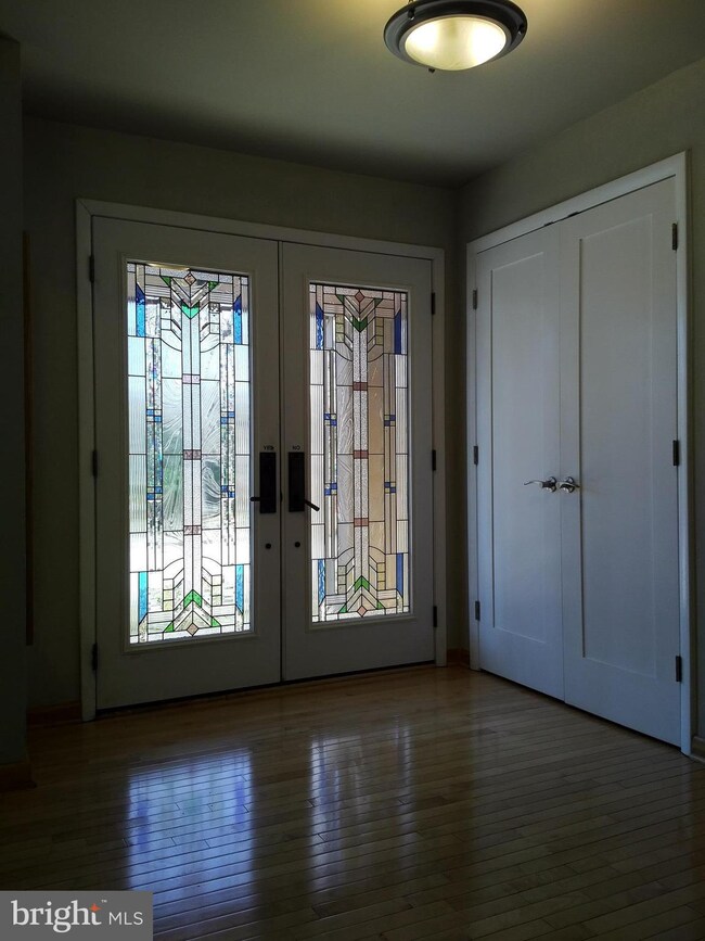 5413 Southport Ln, Fairfax, VA 22032 - photo 3