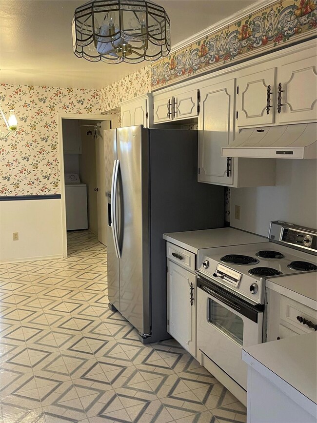 8517 Grover Place, Shreveport, LA 71115 - photo 3