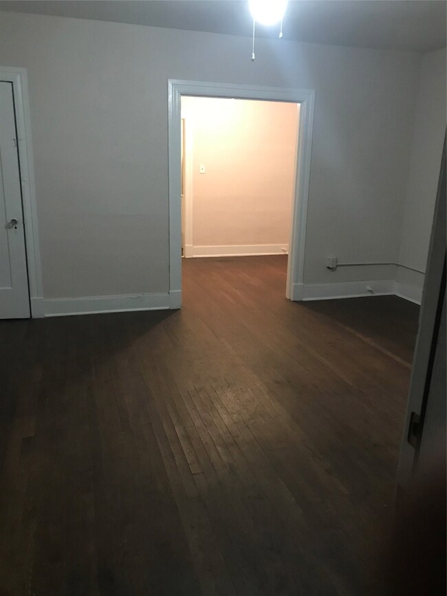 1716 W Main St unit 4, Houston, TX 77098 - photo 5