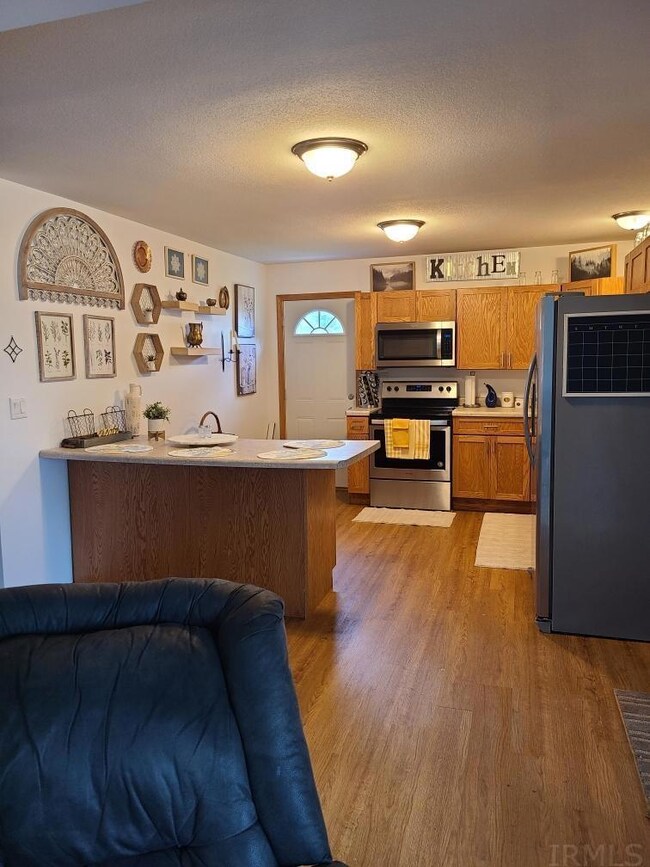 615 W Miami Ave, Logansport, IN 46947 - photo 5