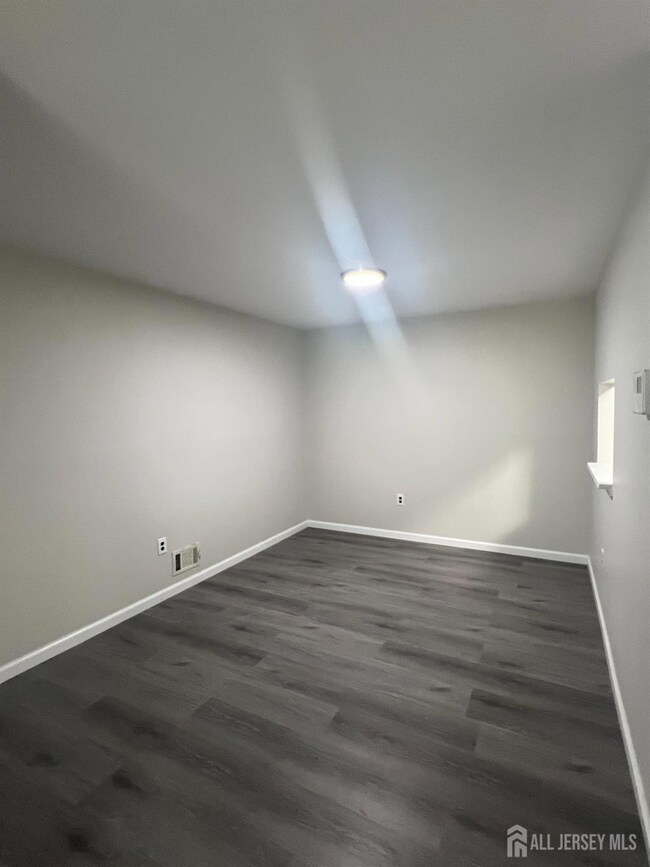 20 Crabapple Ln, Franklin Park, NJ 08823 - photo 7