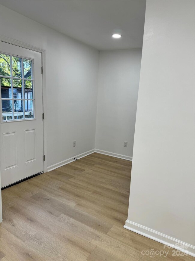 113 Palmer St, Shelby, NC 28150 - photo 2