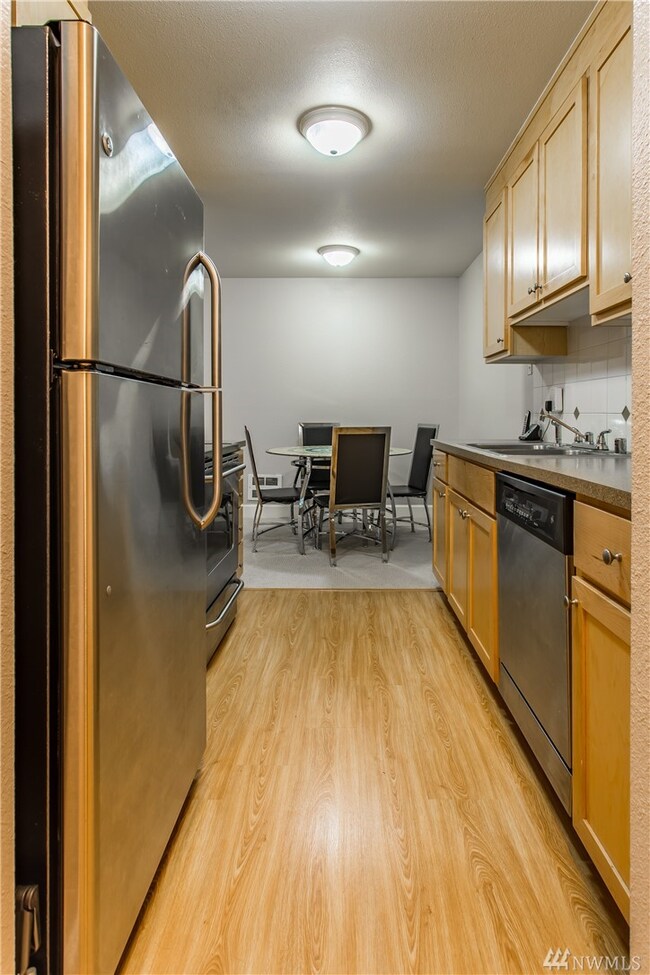 8025 234th St SW unit 110, Edmonds, WA 98026 - photo 5